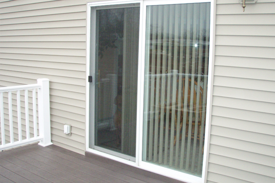 Manhattan Beach-screen-door-repair